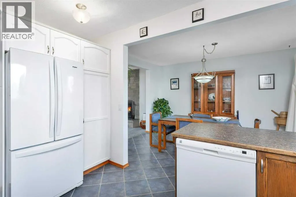 56 Lakeview Crescent