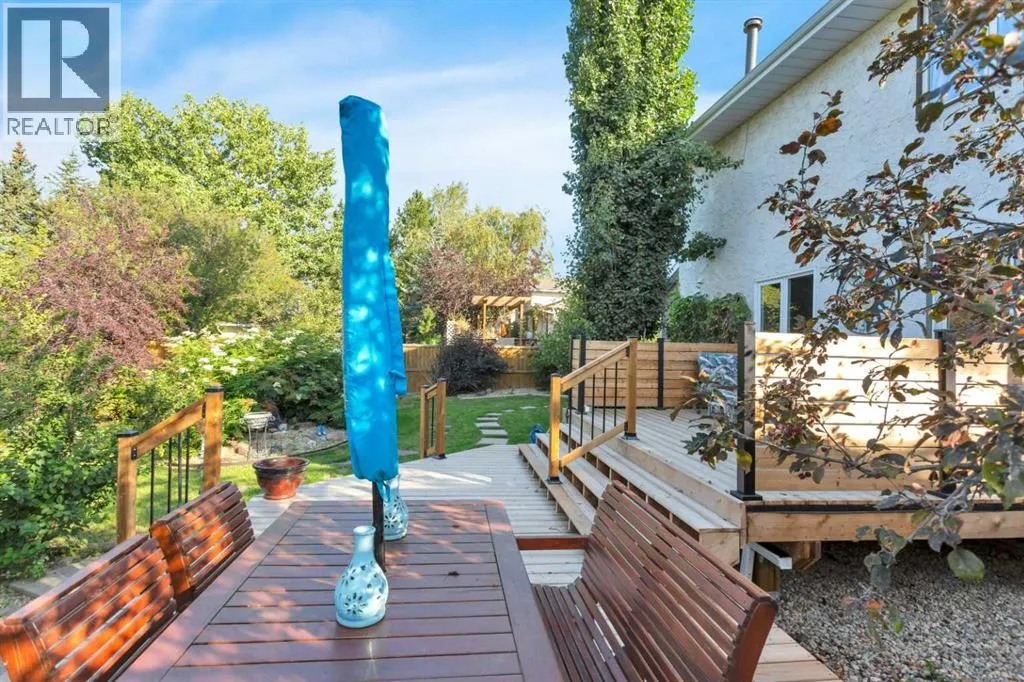56 Lakeview Crescent