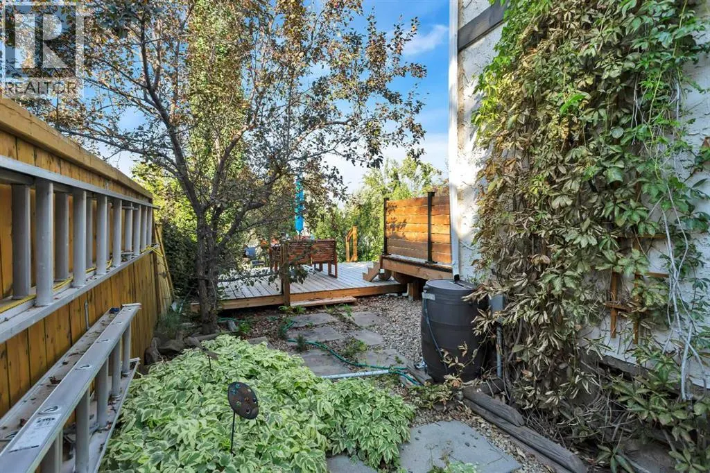 56 Lakeview Crescent