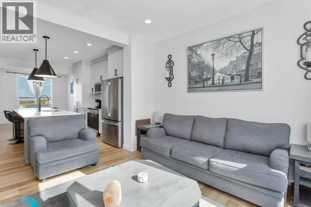 25 Inglis Crescent
