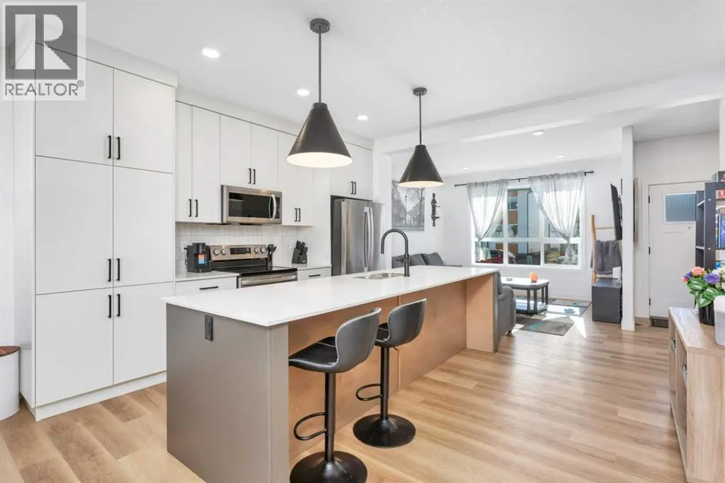 25 Inglis Crescent
