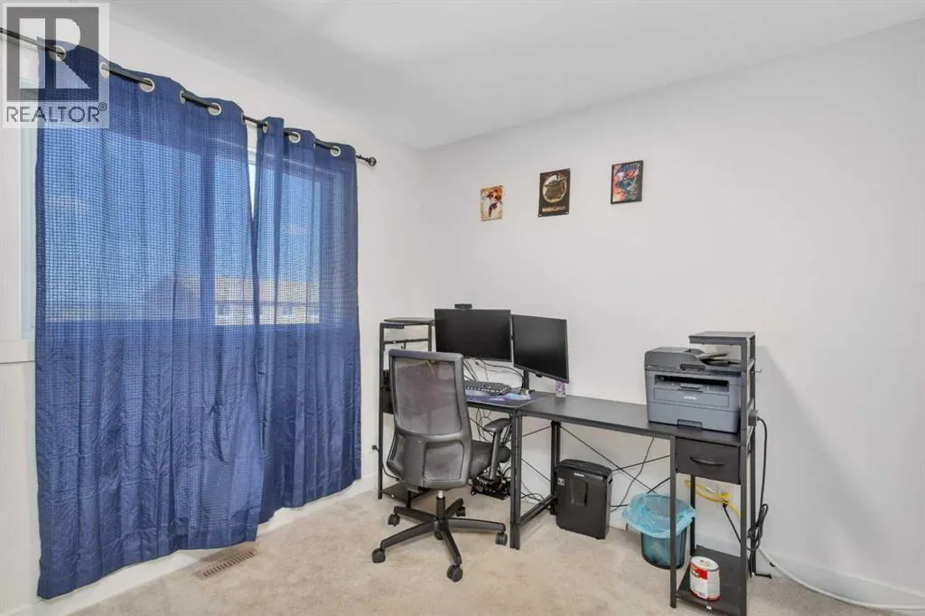 25 Inglis Crescent