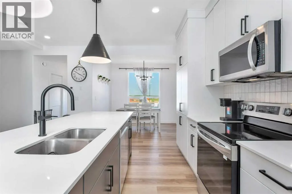 25 Inglis Crescent