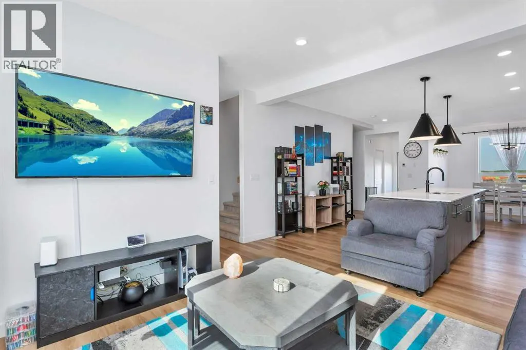 25 Inglis Crescent