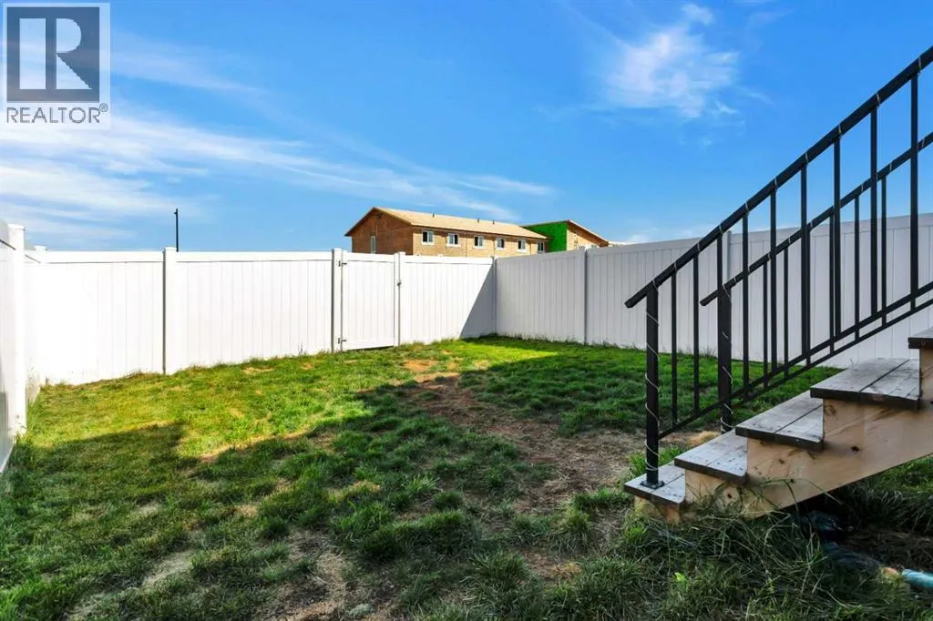 25 Inglis Crescent