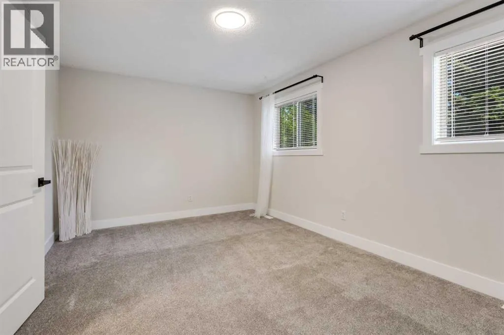 16 Millrise Green SW
