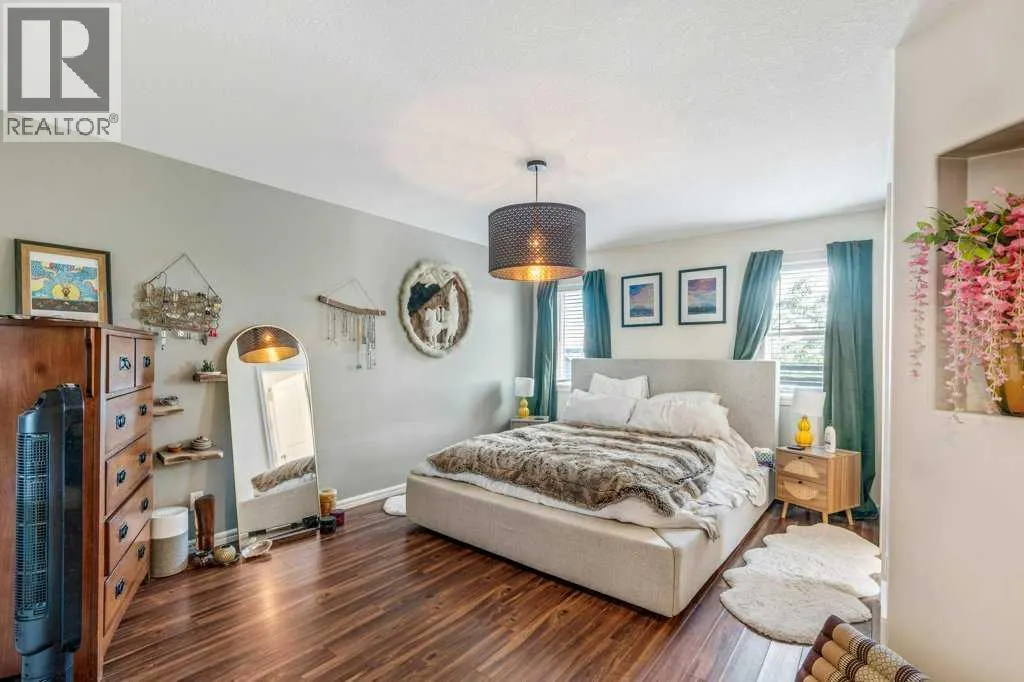 214 Mt Sundance Crescent