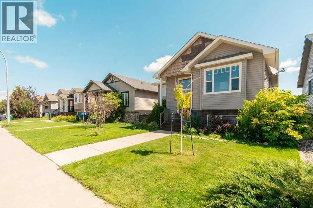 214 Mt Sundance Crescent