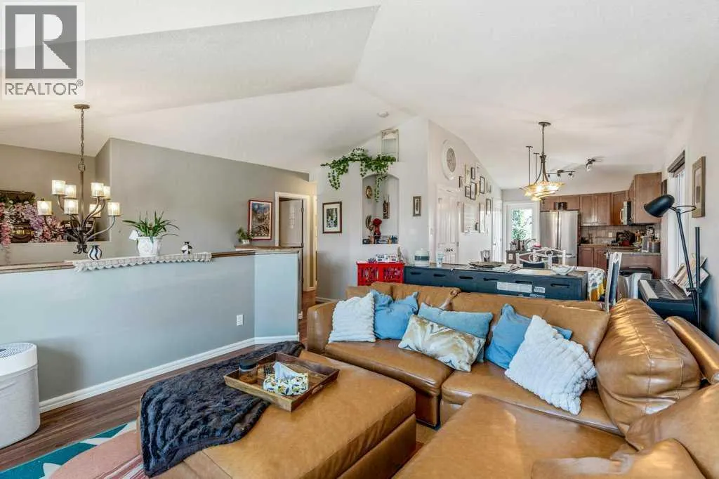 214 Mt Sundance Crescent