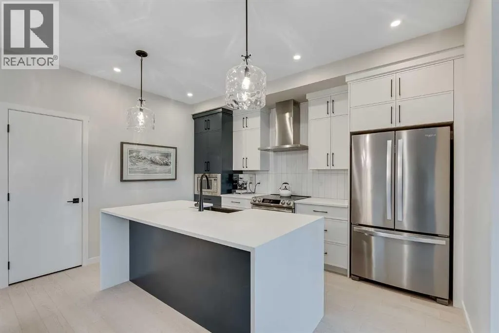 709 Marine Drive SE