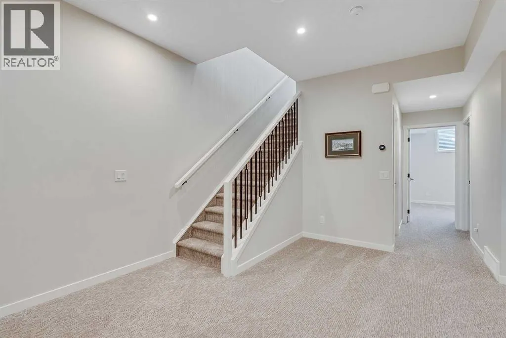 709 Marine Drive SE