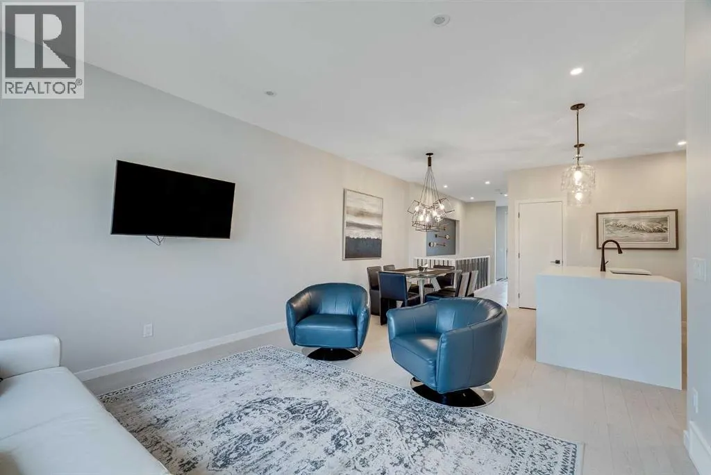 709 Marine Drive SE