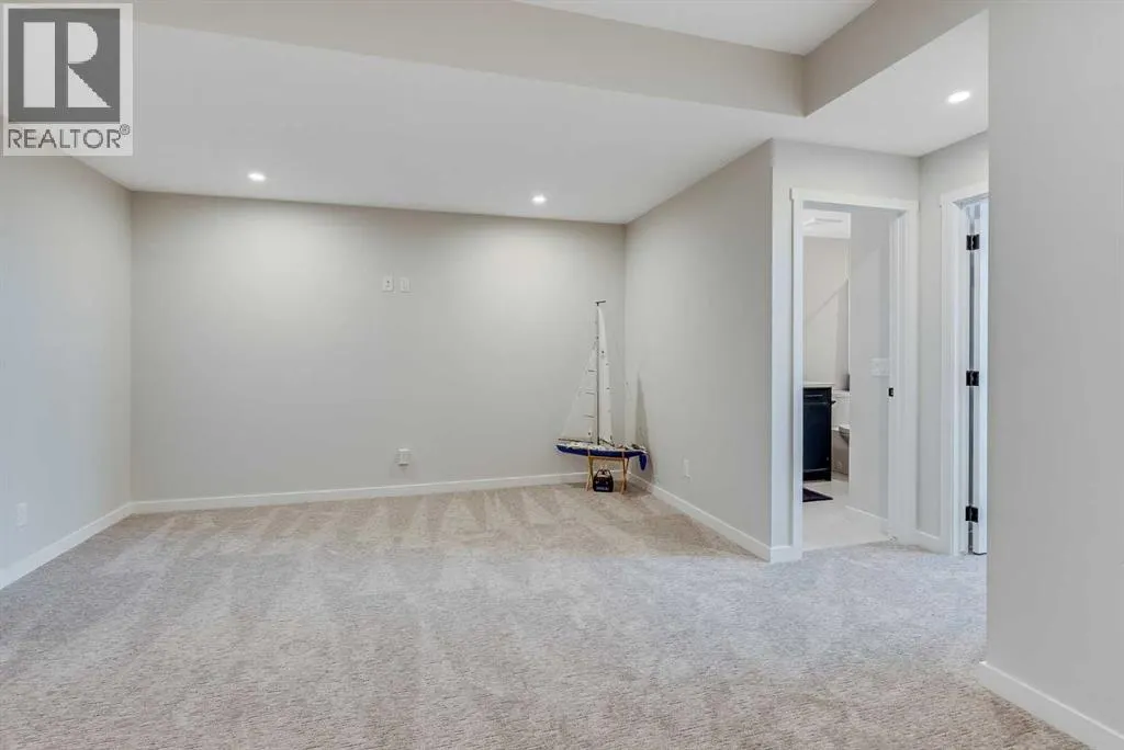 709 Marine Drive SE