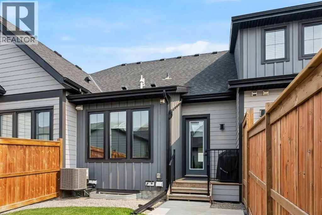 709 Marine Drive SE