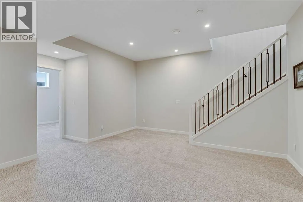 709 Marine Drive SE