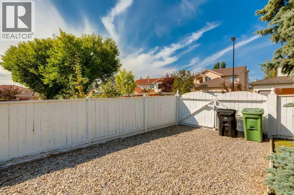 180 Edgevalley Circle NW