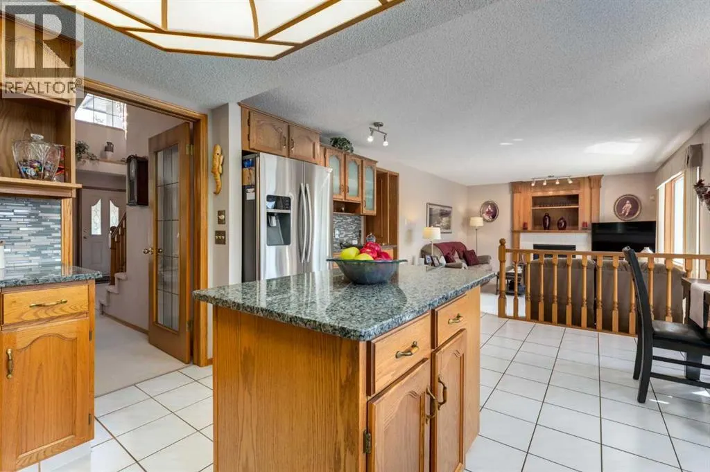 180 Edgevalley Circle NW