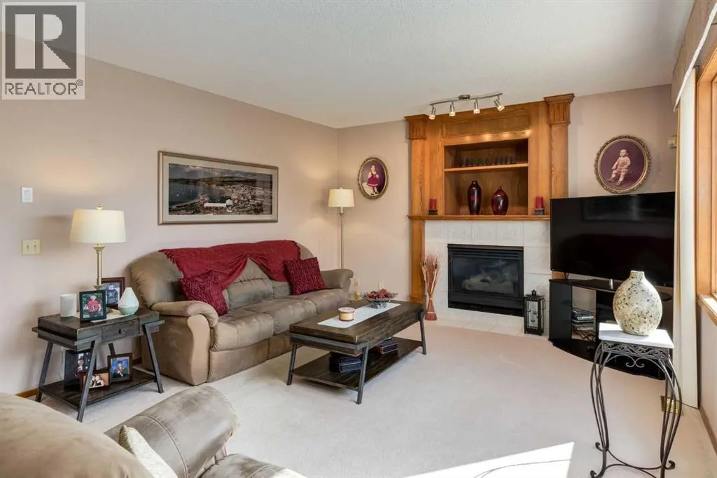 180 Edgevalley Circle NW