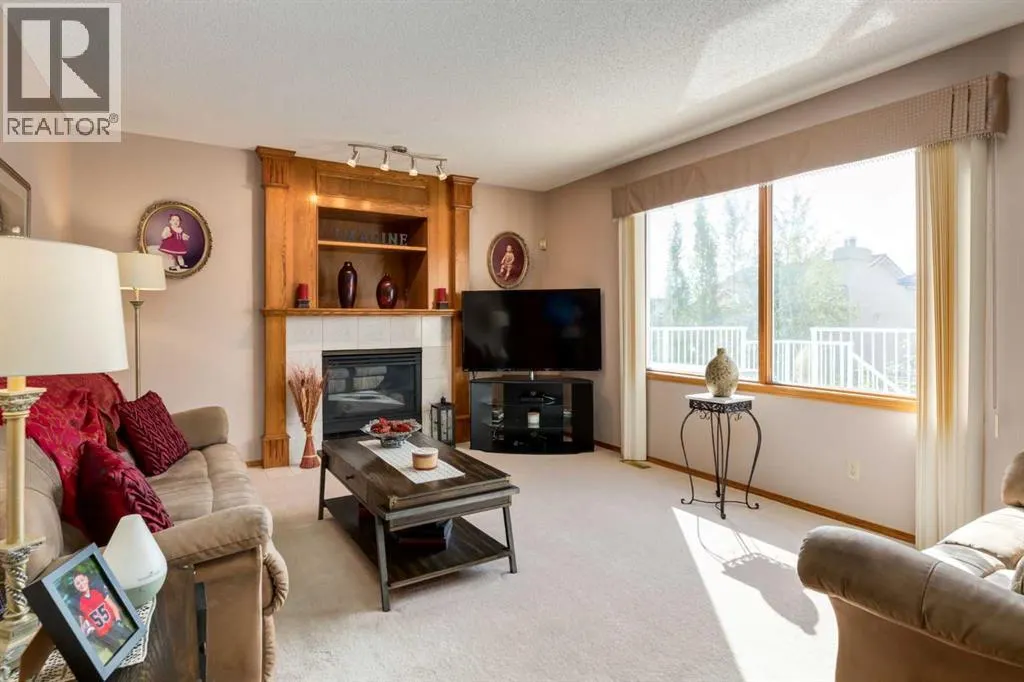 180 Edgevalley Circle NW