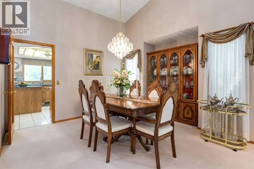 180 Edgevalley Circle NW