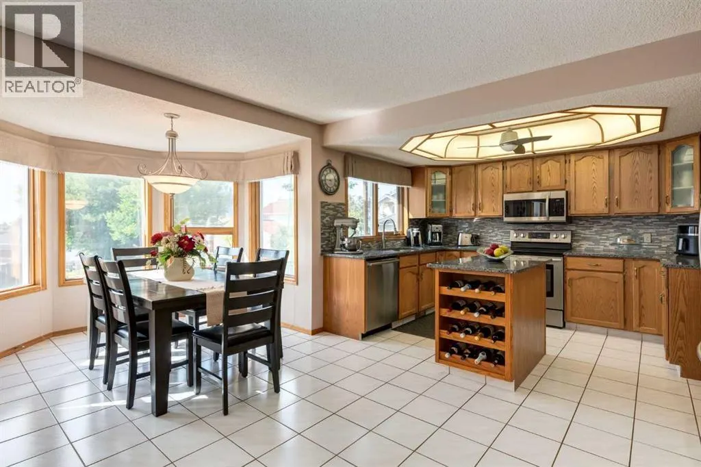 180 Edgevalley Circle NW