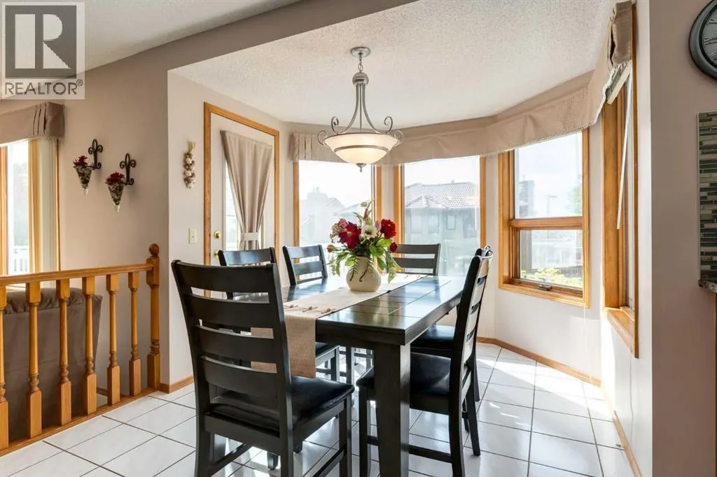 180 Edgevalley Circle NW