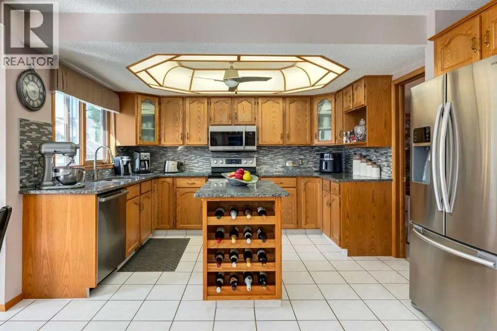 180 Edgevalley Circle NW