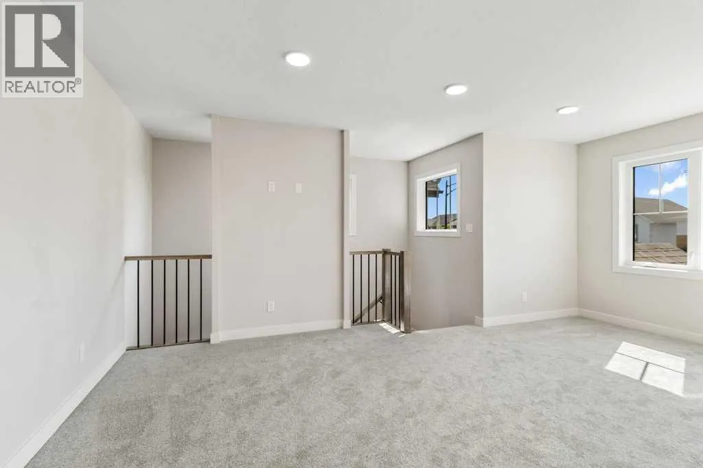 16 Eaton Crescent