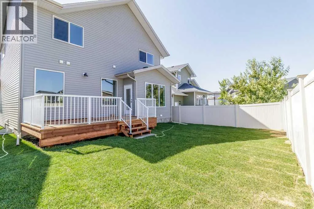 16 Eaton Crescent