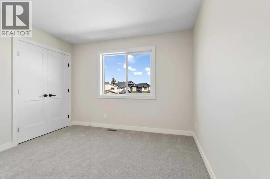 16 Eaton Crescent
