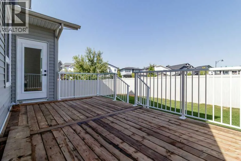 16 Eaton Crescent