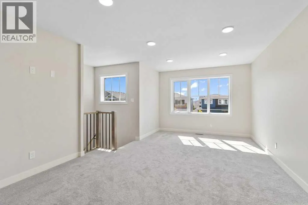16 Eaton Crescent