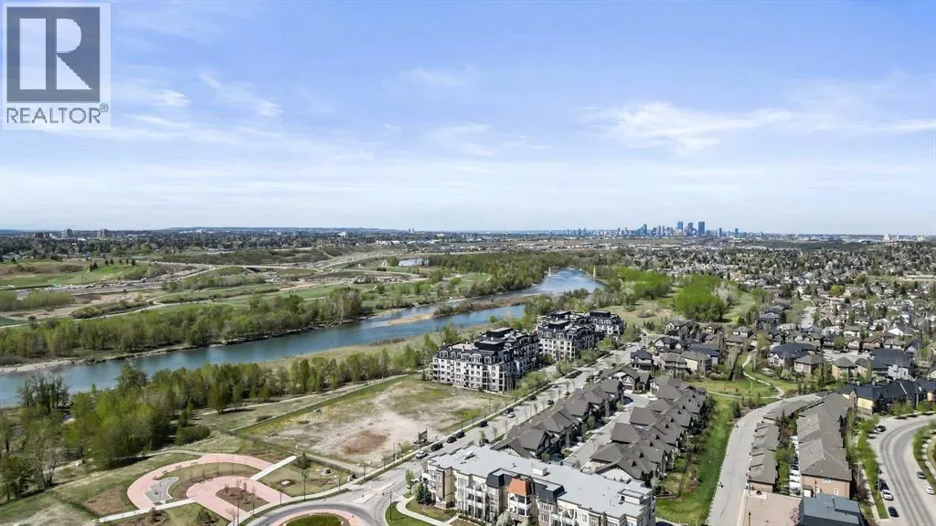 205, 211 Quarry Way SE
