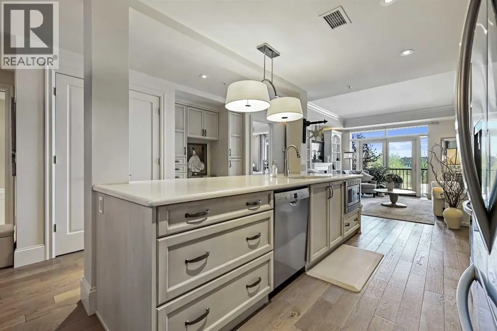 205, 211 Quarry Way SE