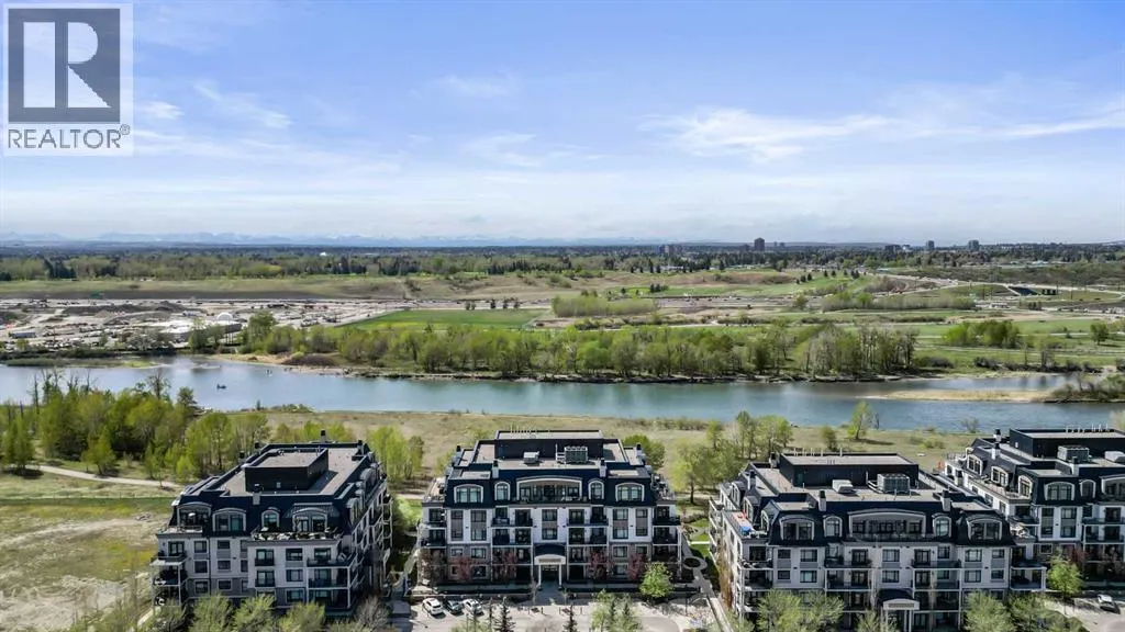 205, 211 Quarry Way SE