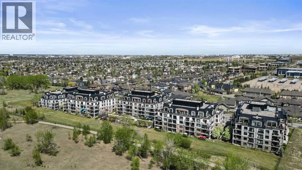 205, 211 Quarry Way SE