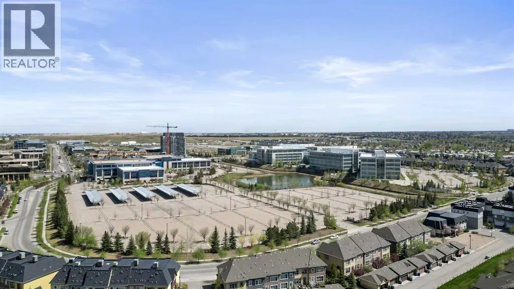 205, 211 Quarry Way SE