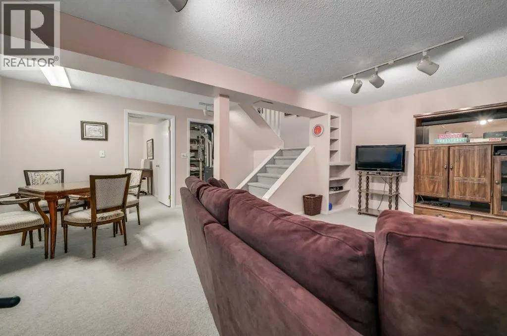 4, 10910 Bonaventure Drive