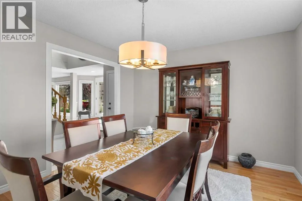 87 Shawnee Crescent SW