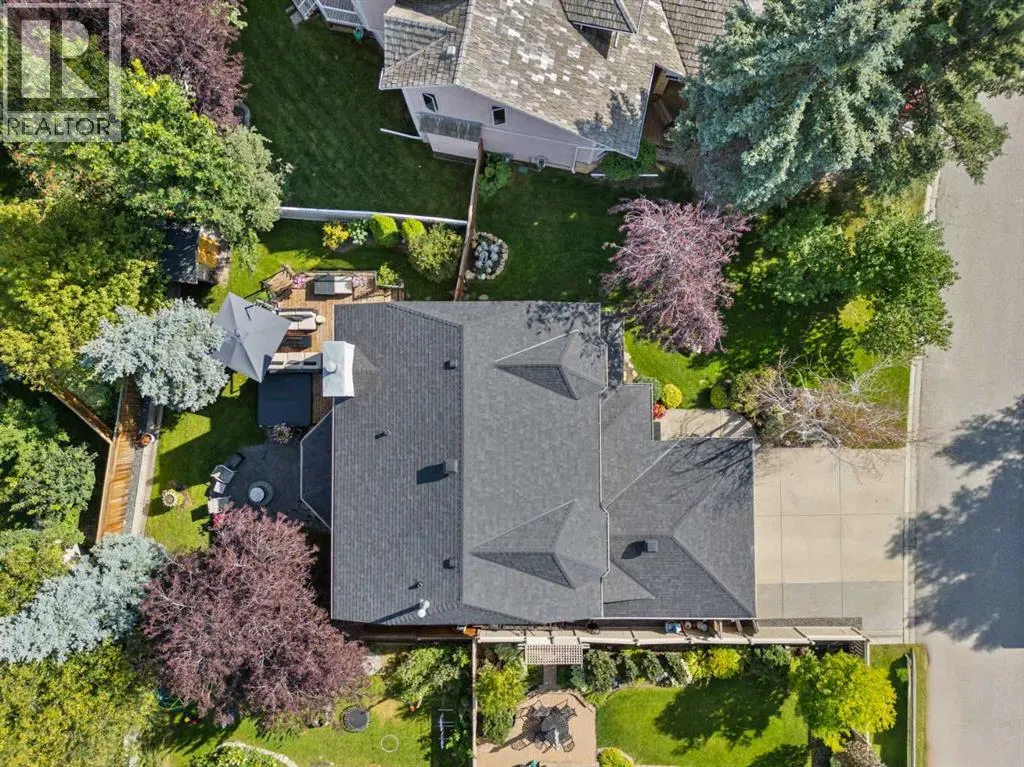 87 Shawnee Crescent SW