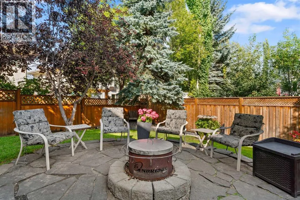 87 Shawnee Crescent SW