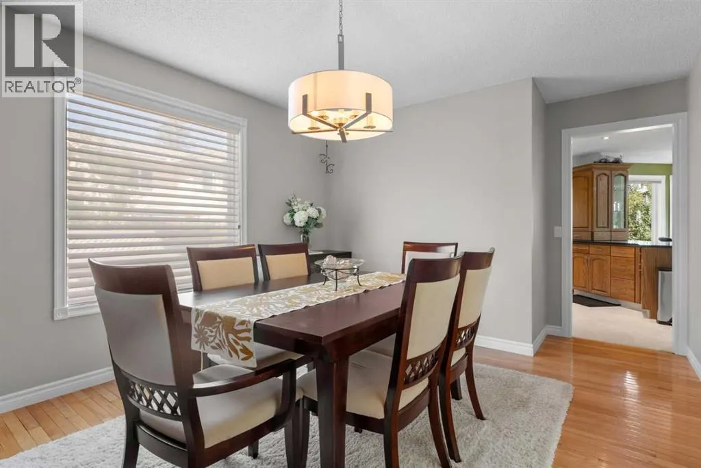 87 Shawnee Crescent SW