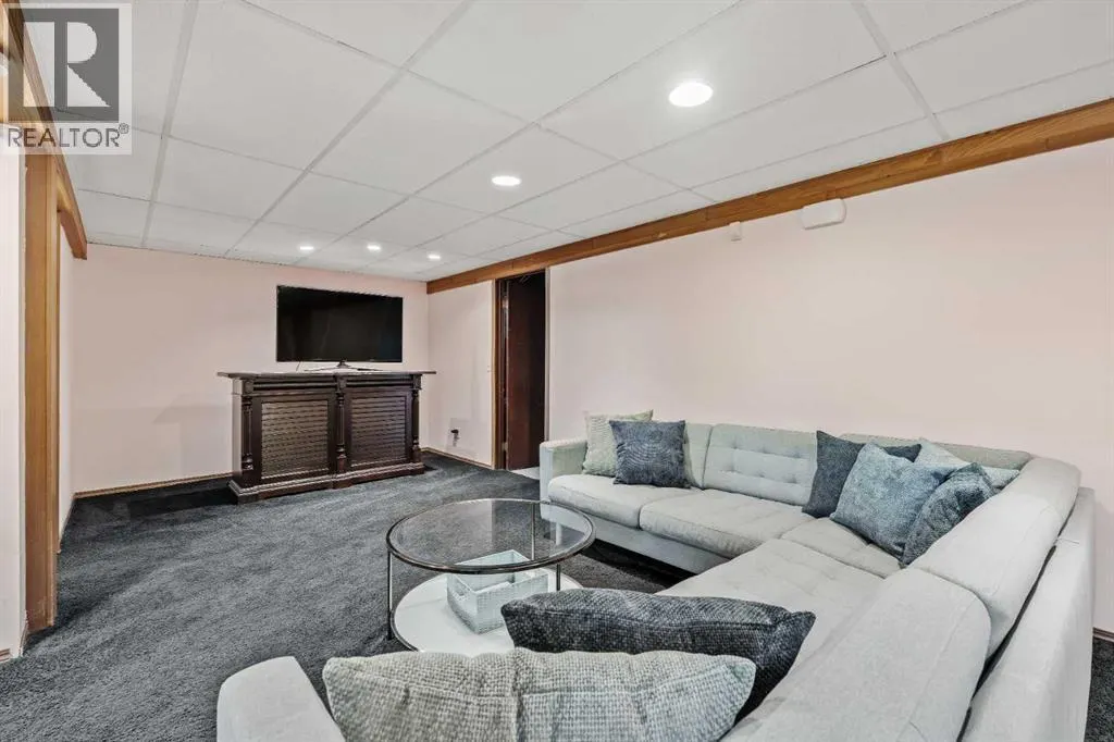 20 Hunters Gate