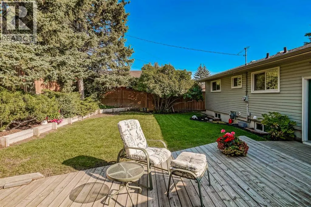 52 Hogarth Crescent SW