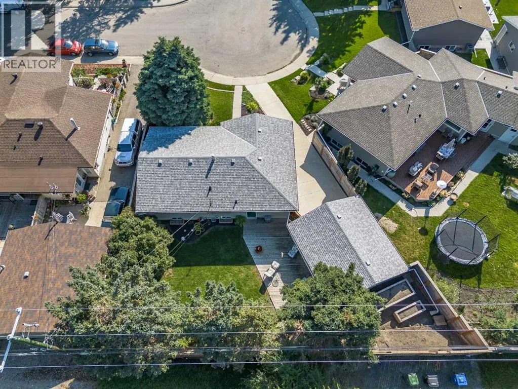 52 Hogarth Crescent SW