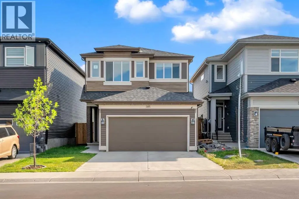 385 Corner Meadows Way NE