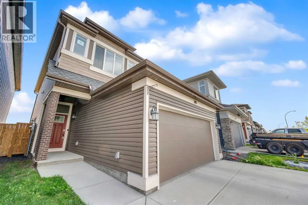 385 Corner Meadows Way NE