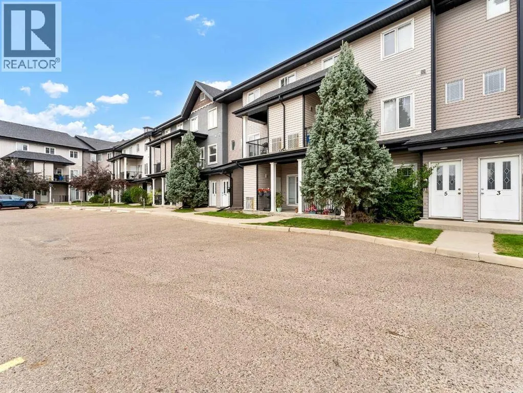 11, 298 Somerset Way SE