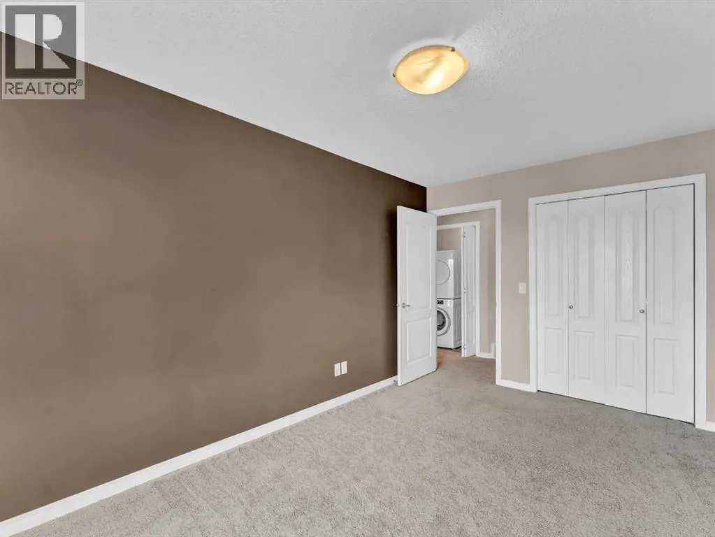 11, 298 Somerset Way SE