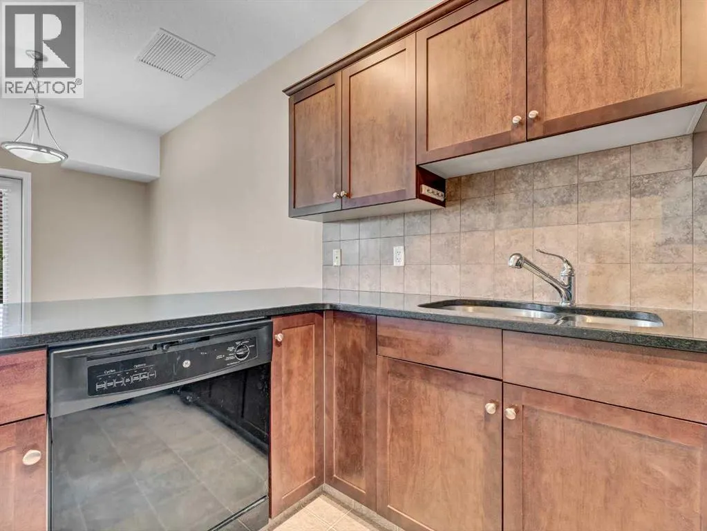 11, 298 Somerset Way SE